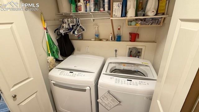 Image 13 of 30: Laundry