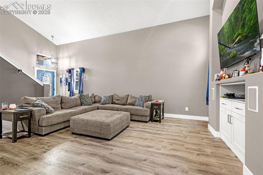 Image 10 of 36: Living Room