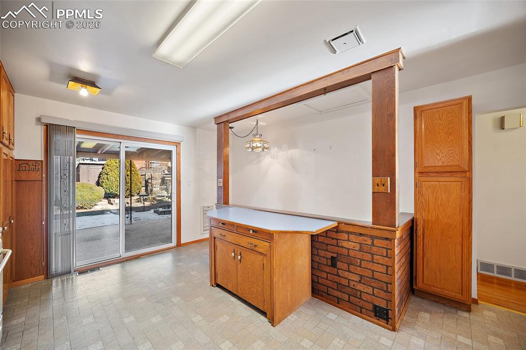 Image 12 of 48: Kitchen