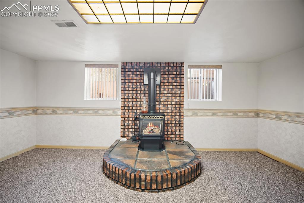 Image 24 of 48: Family Room