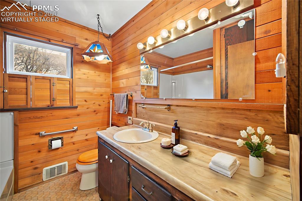 Image 5 of 48: virtually staged