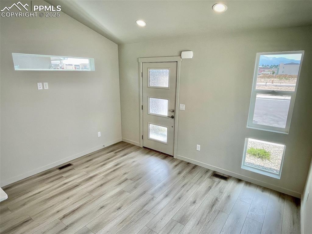 Image 11 of 24: Living Room