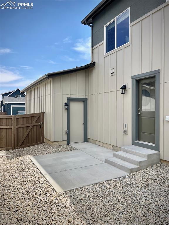 Image 14 of 24: Side of Structure