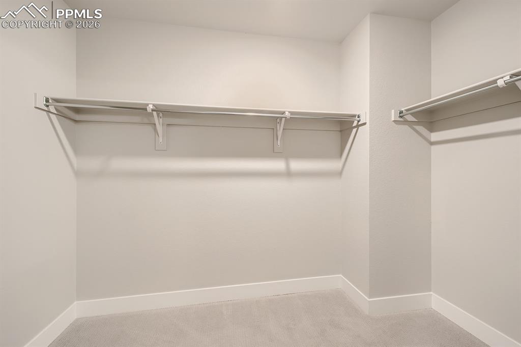 Image 10 of 18: Closet