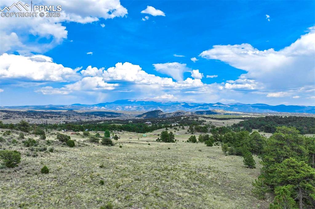 Image 19 of 50: View