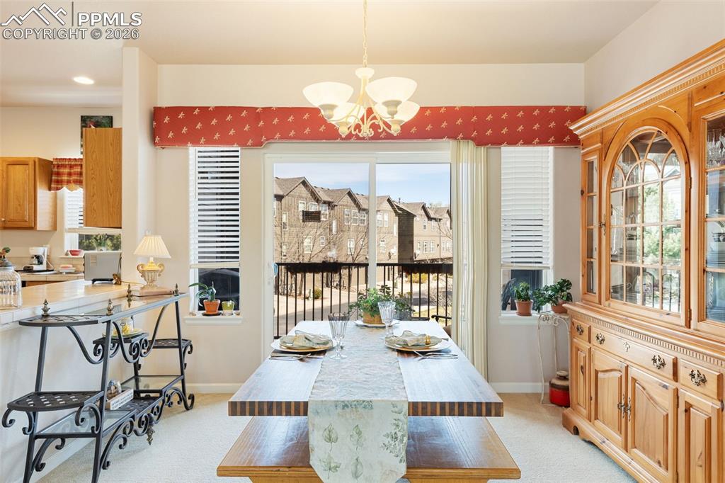 Image 11 of 36: Dining Area