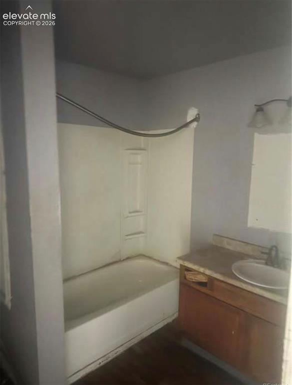 Image 5 of 7: Bathroom