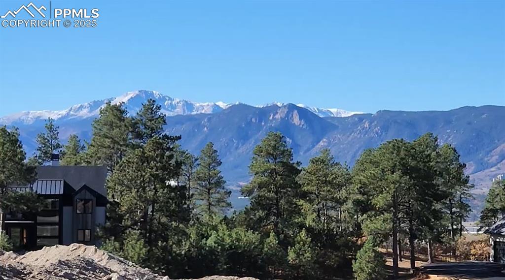 Image 4 of 4: Pikes Peak view