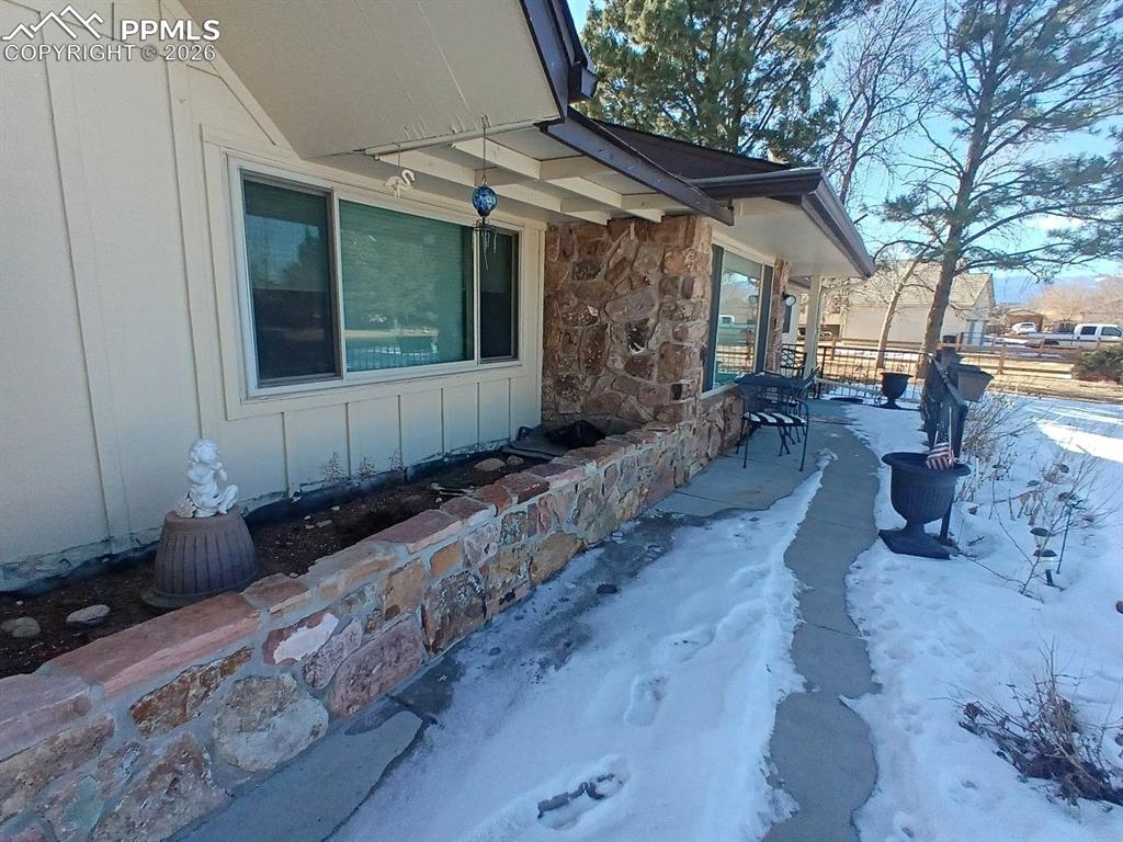 Image 2 of 22: Patio