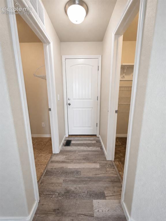 Image 11 of 35: Hallway