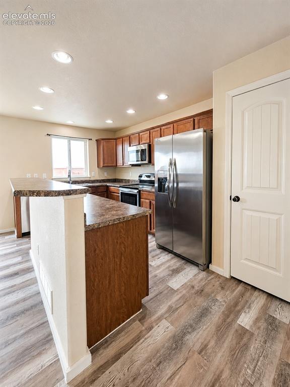 Image 9 of 35: Kitchen