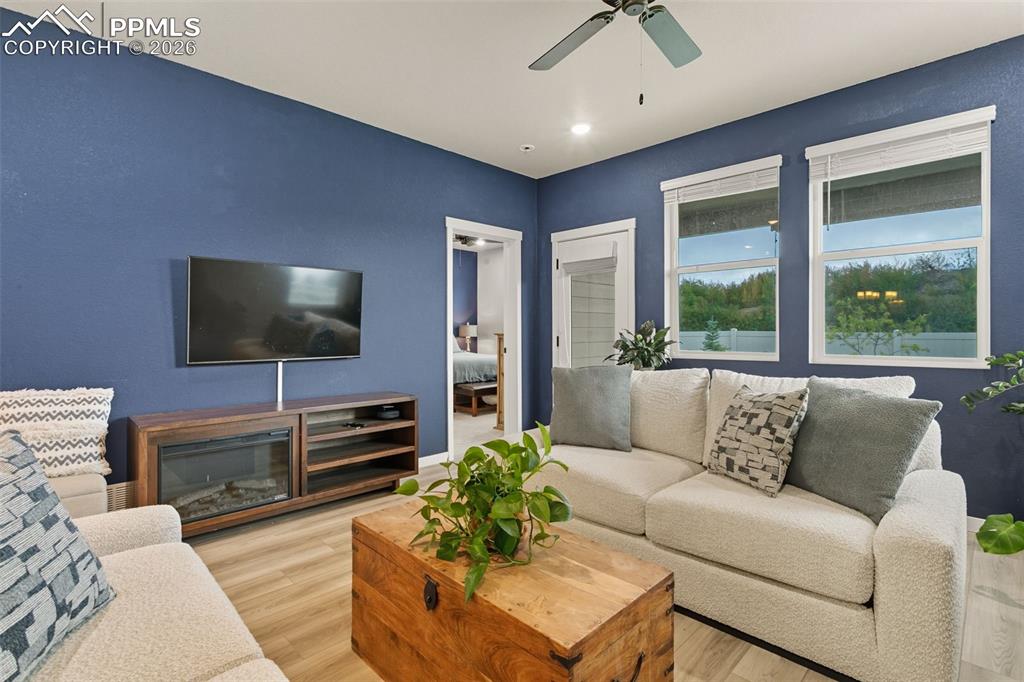 Image 7 of 37: No Description Available