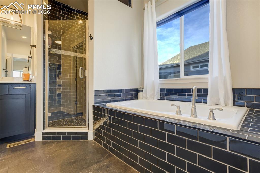 Image 23 of 48: Master Bathroom