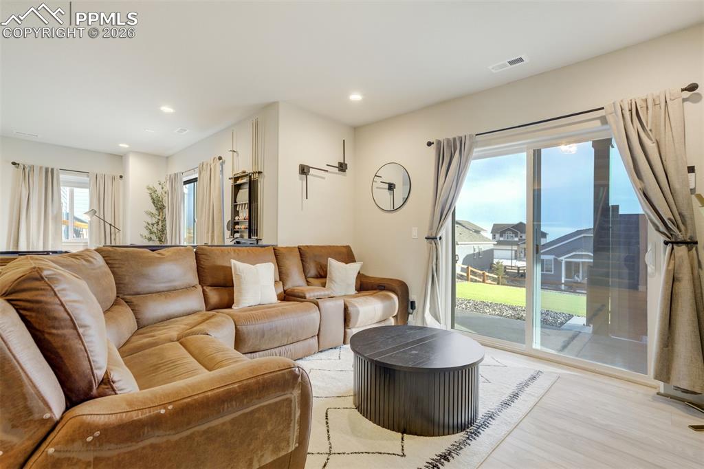 Image 29 of 48: Family Room