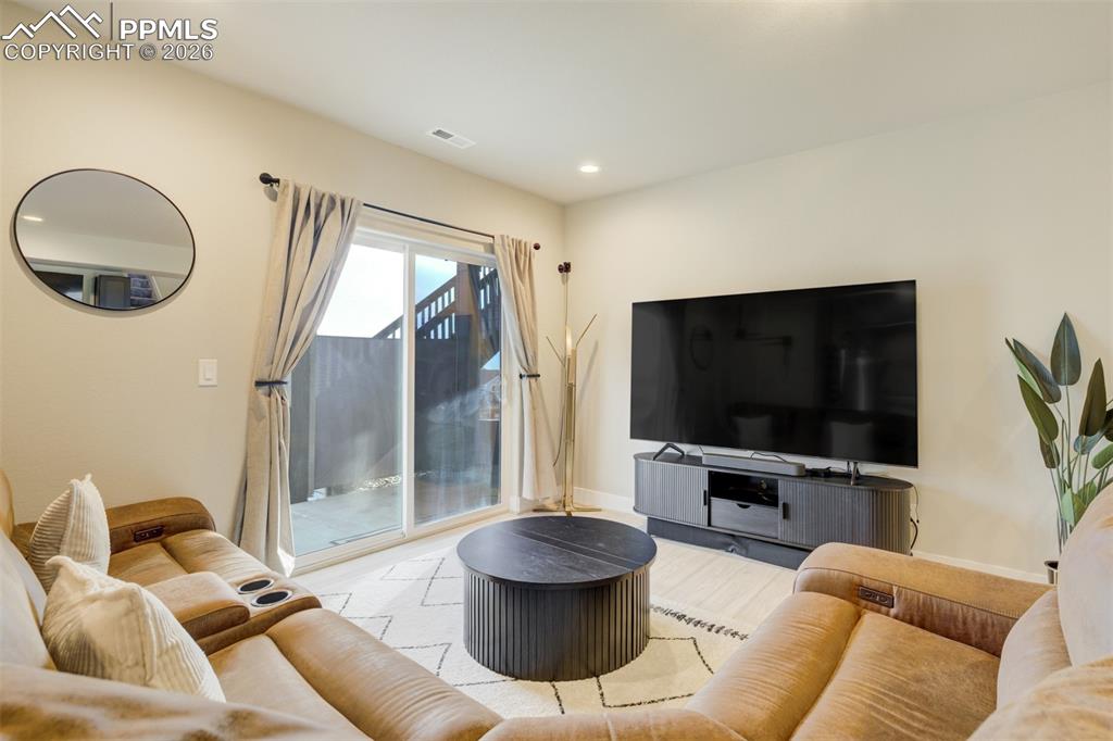 Image 30 of 48: Family Room