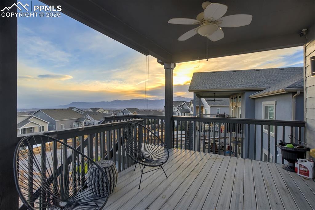 Image 44 of 48: Deck