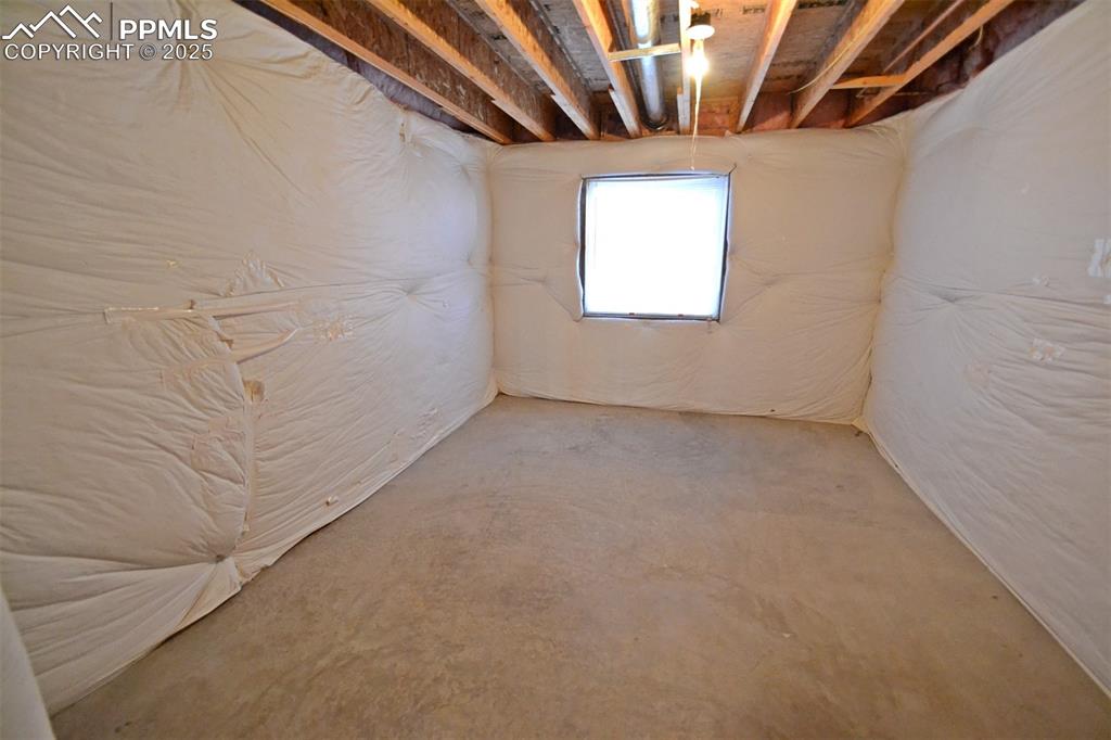 Image 29 of 47: Basement