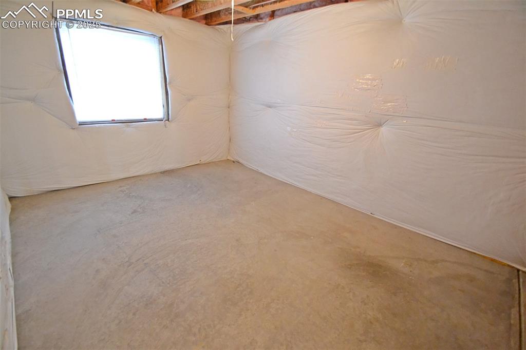 Image 30 of 47: Basement