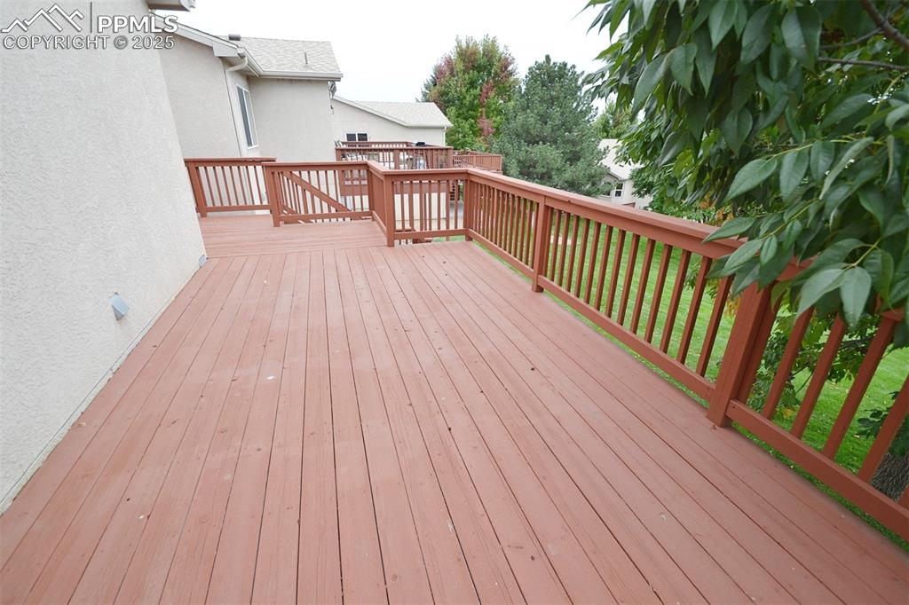 Image 39 of 47: Deck