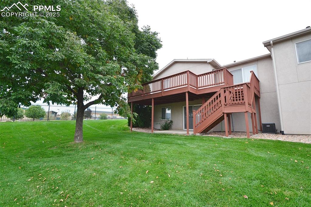 Image 43 of 47: Back of Structure