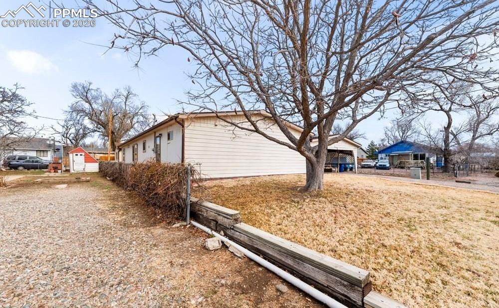 Image 3 of 33: Side of Structure