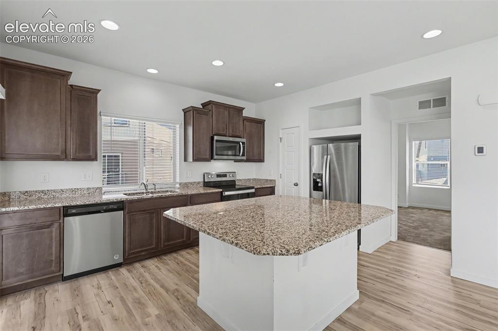 Image 11 of 33: Kitchen