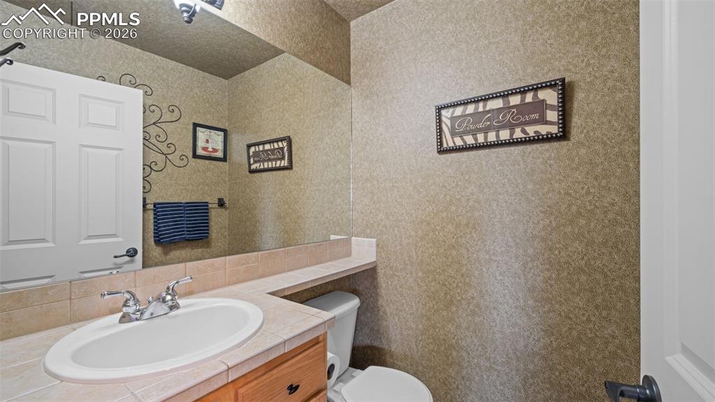 Image 17 of 35: Bathroom