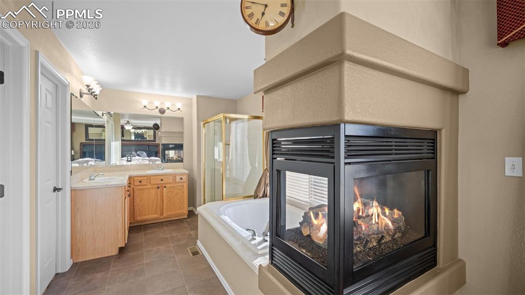 Image 21 of 35: Master Bathroom