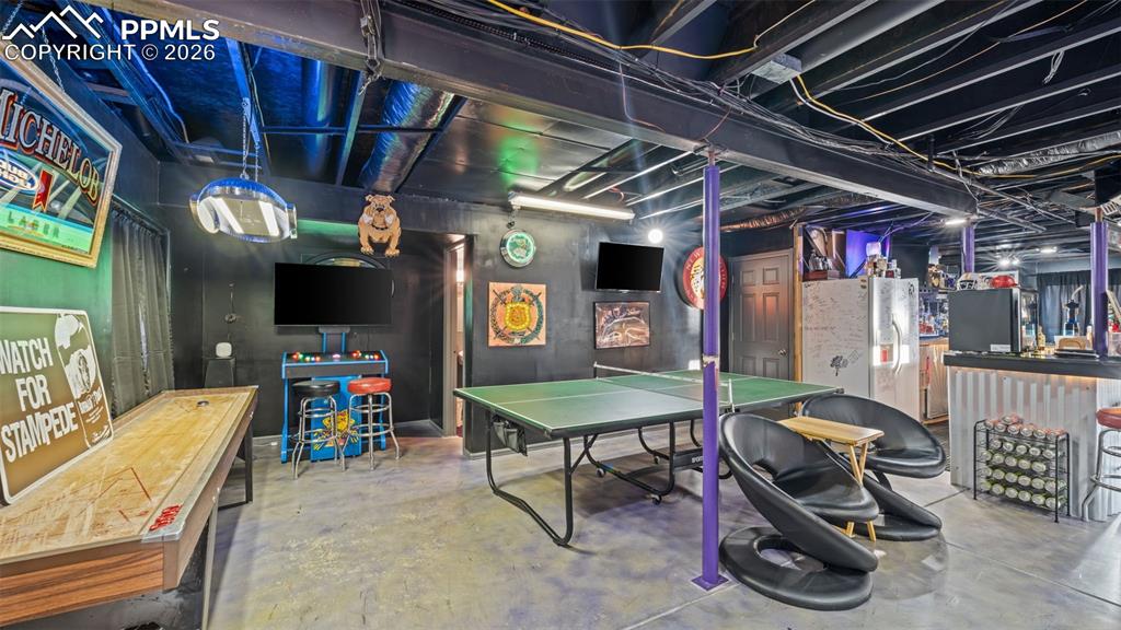 Image 27 of 35: Game Room