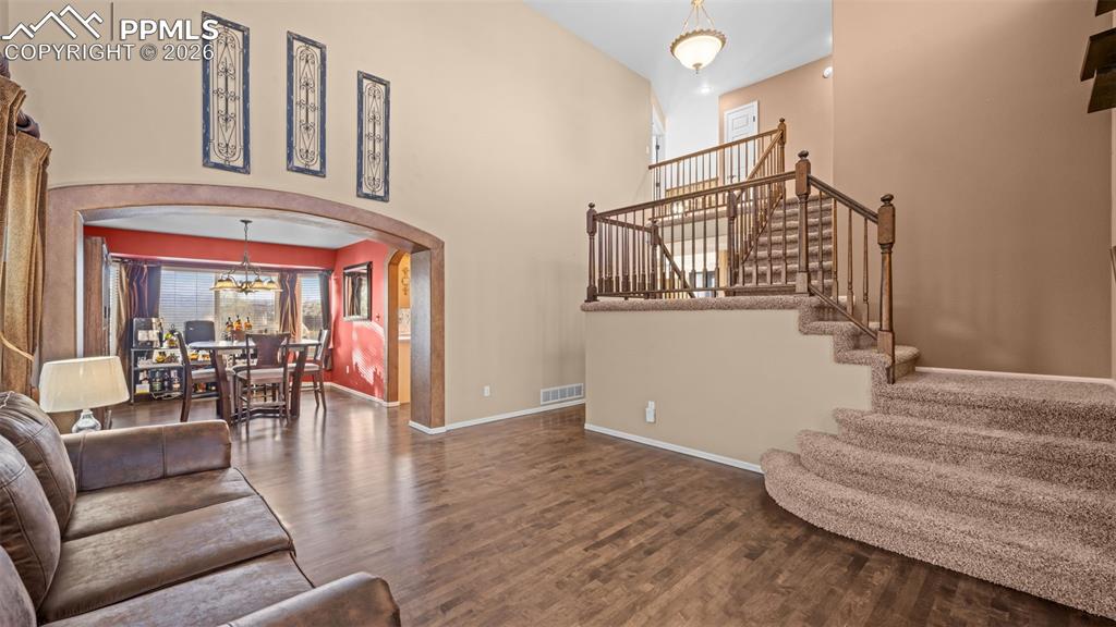 Image 7 of 35: Living Room