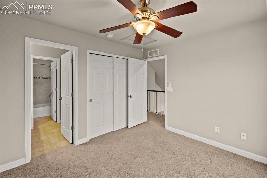Image 30 of 50: Walk-In Closets