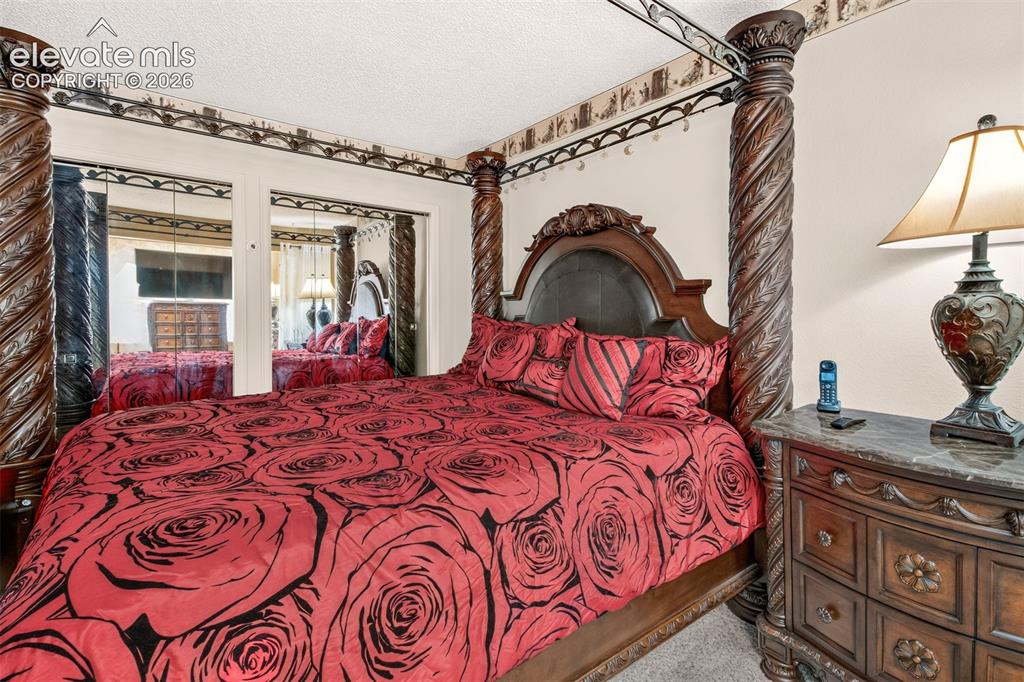 Image 13 of 27: Primary Suite fits large furniture
