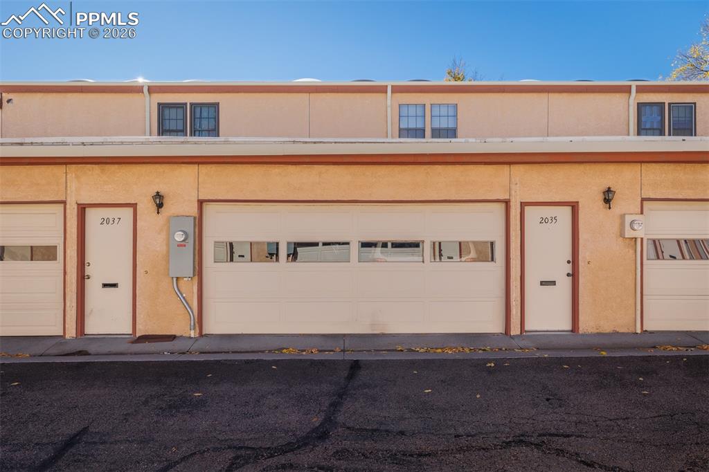 Image 27 of 28: Front of Structure