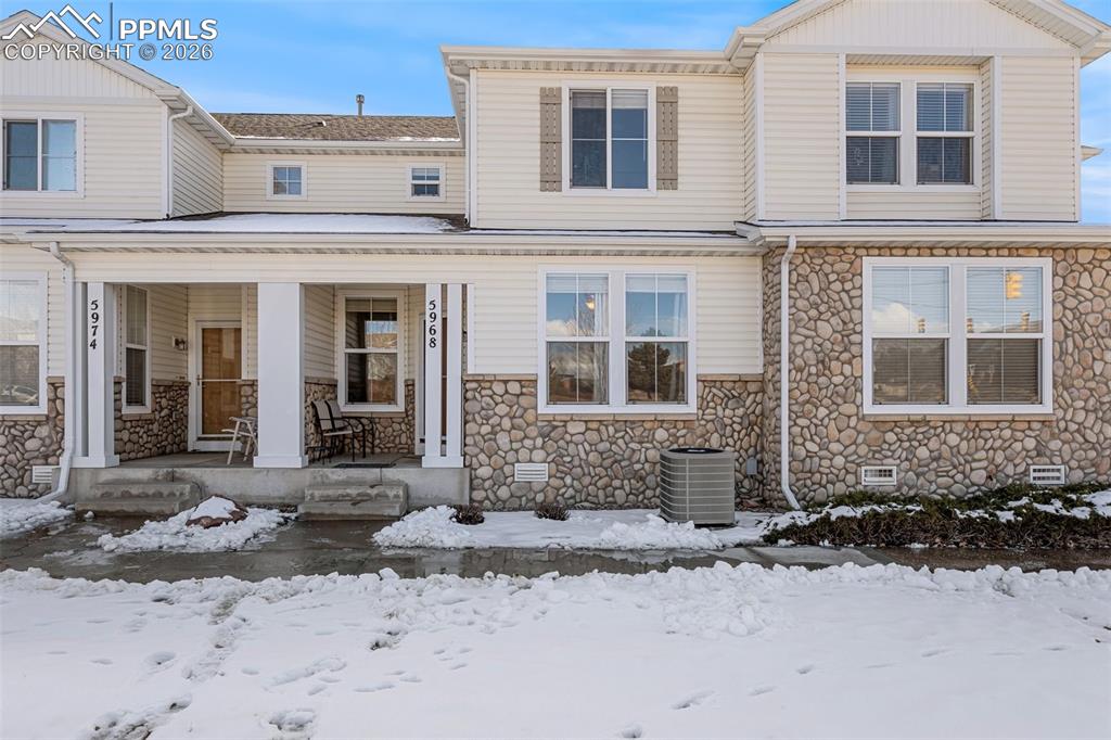 Image 1 of 32: Front of Structure