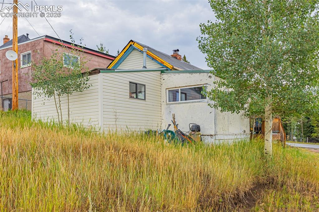 Image 13 of 23: Side of Structure