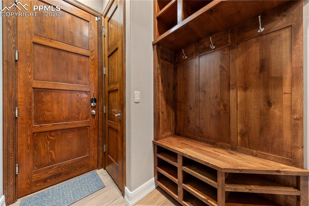 Image 15 of 46: Mud Room