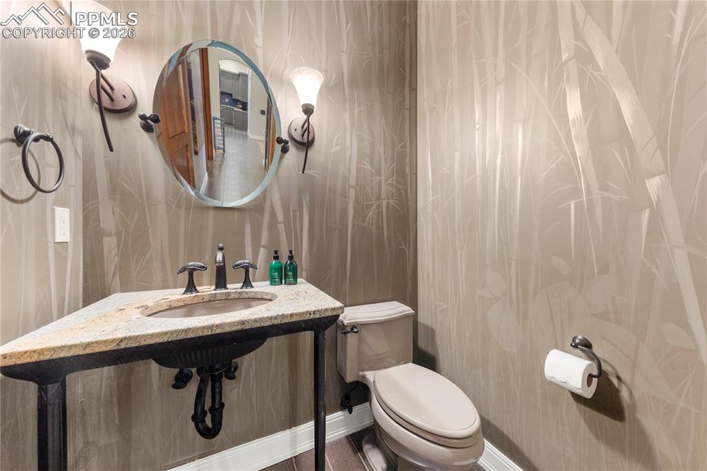 Image 24 of 46: Bathroom