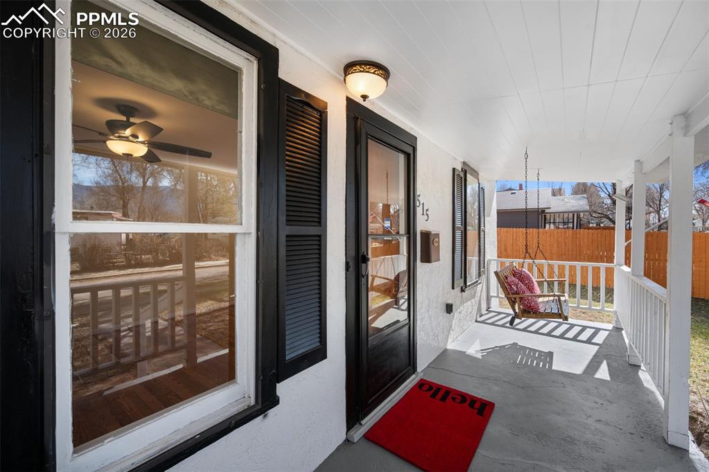 Image 4 of 36: Entry