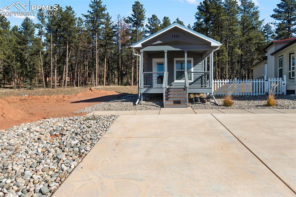 Image 1 of 17: No Description Available