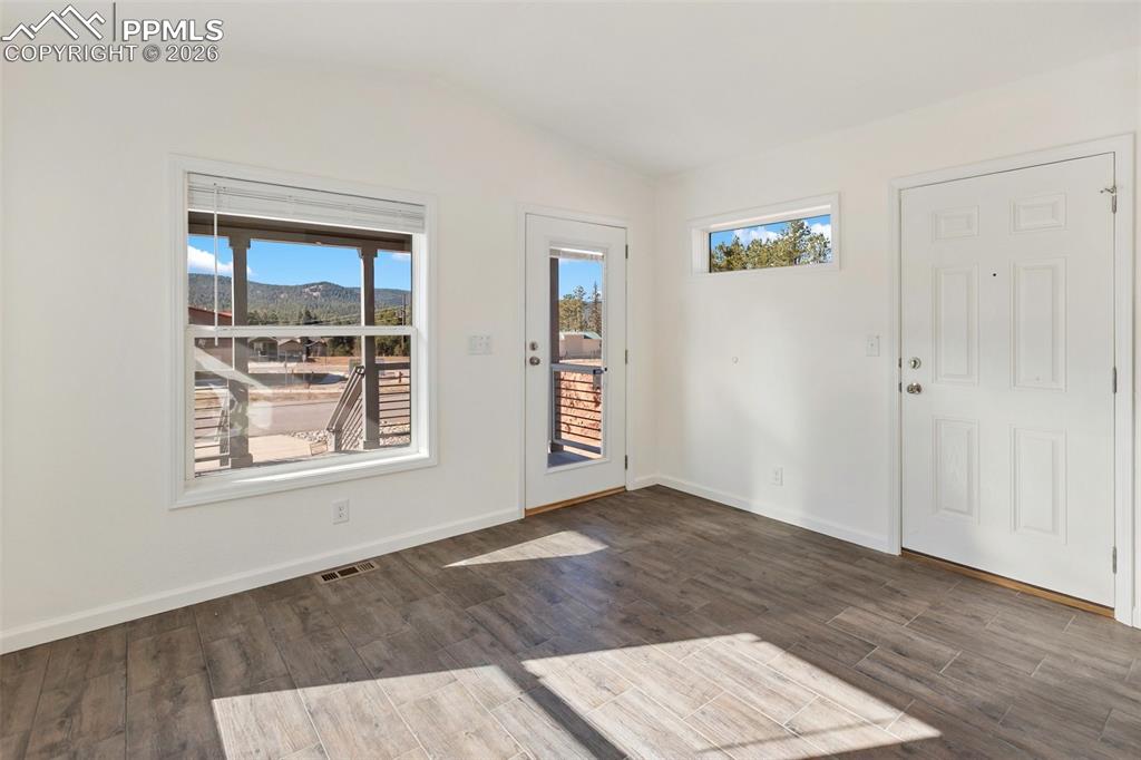 Image 7 of 17: No Description Available