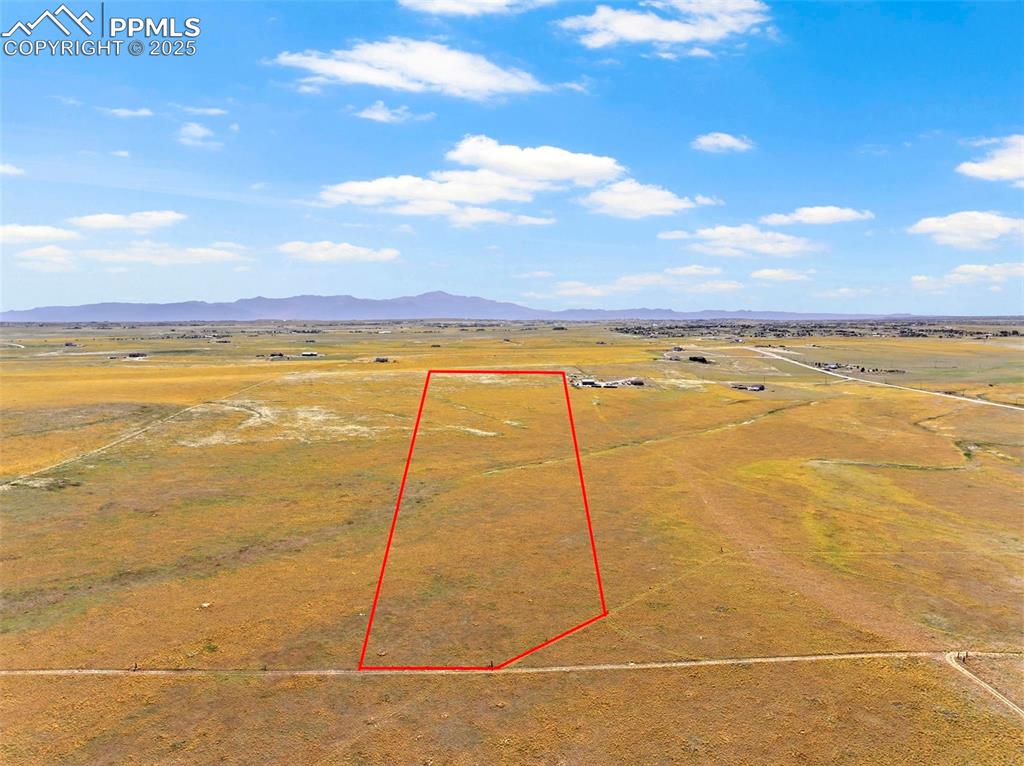 Image 4 of 43:  "Property Lines are approximate and not a survey" 