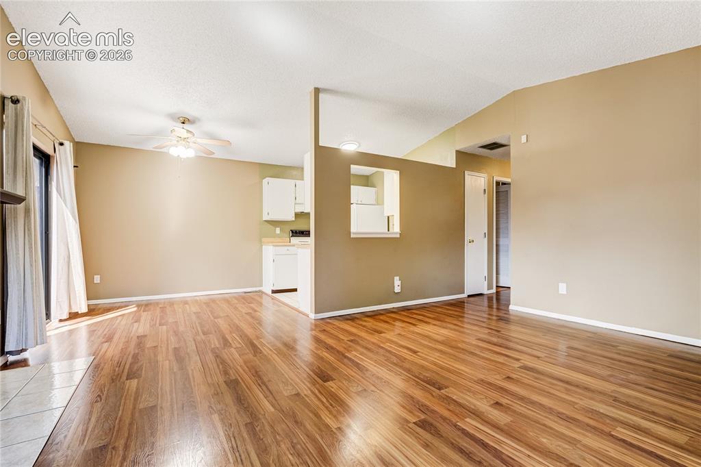 Image 8 of 25: Living Room