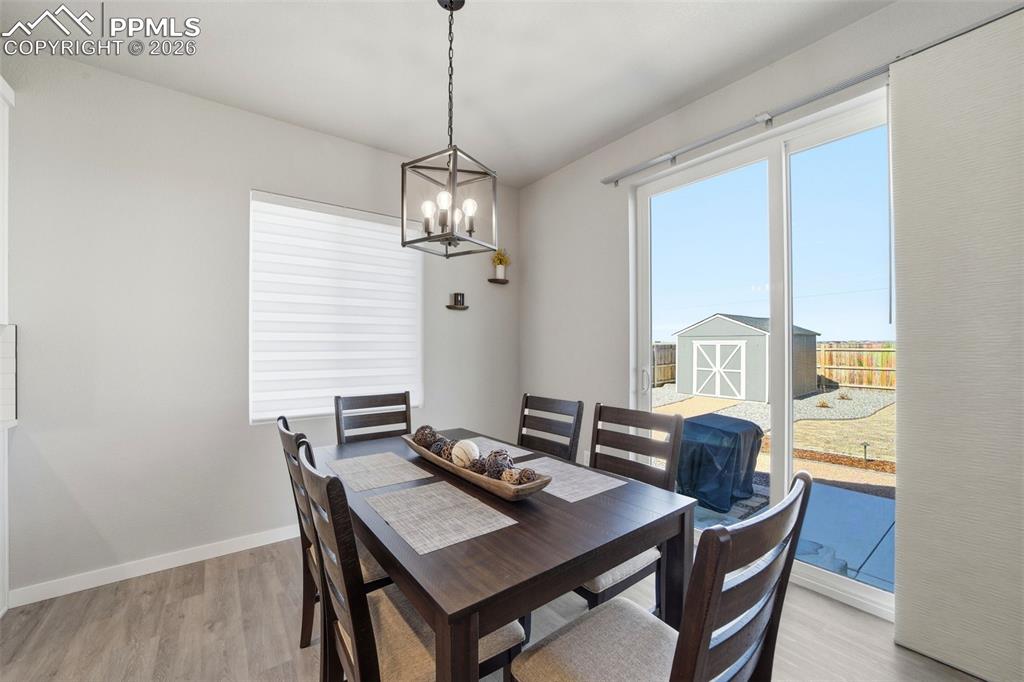 Image 10 of 47: Dining Area