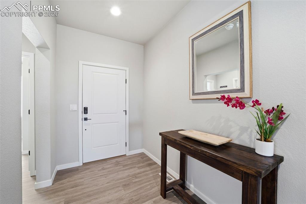 Image 11 of 47: Entry