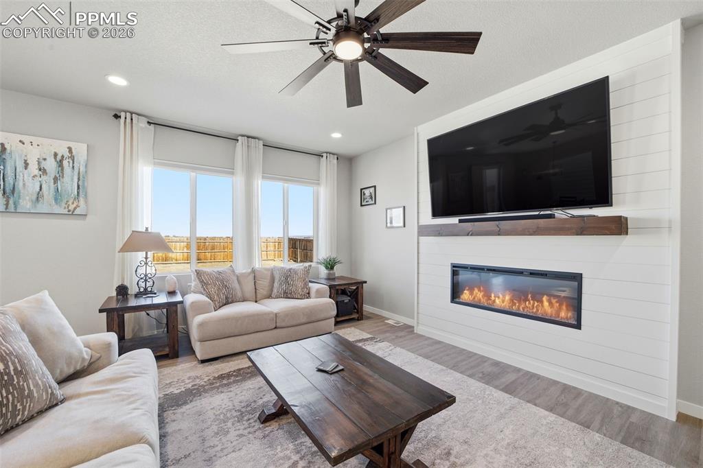 Image 3 of 47: Living Room