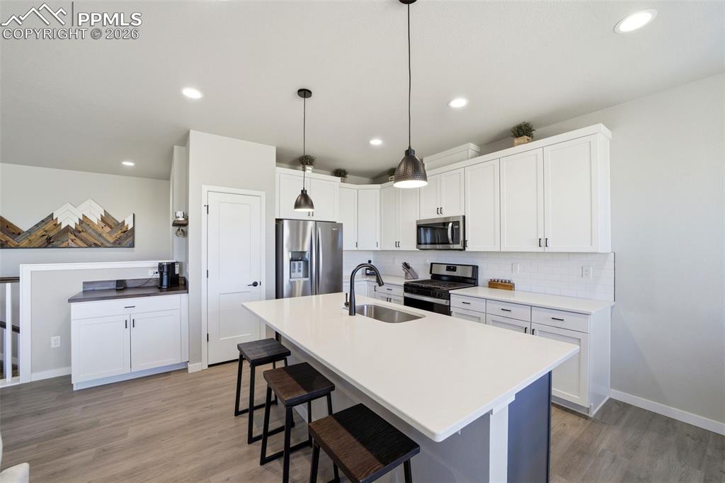 Image 5 of 47: Kitchen