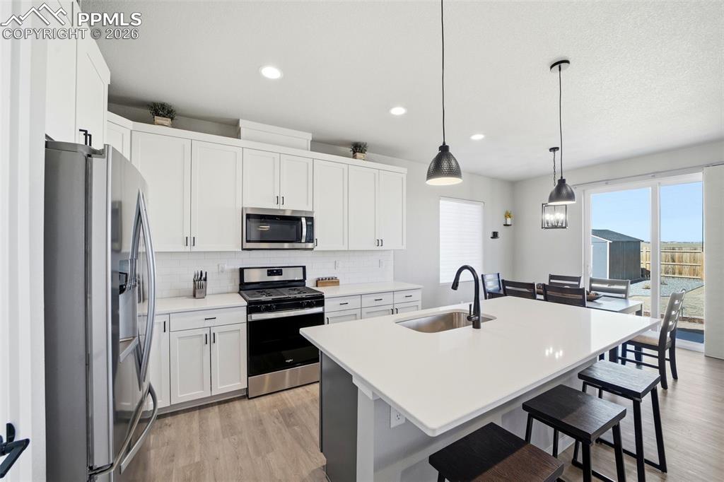 Image 8 of 47: Kitchen