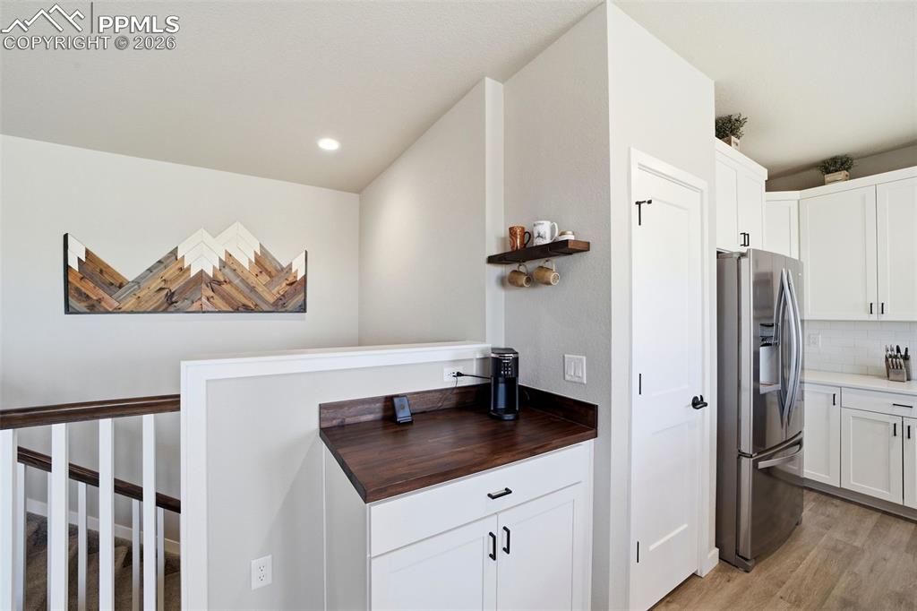 Image 9 of 47: Kitchen