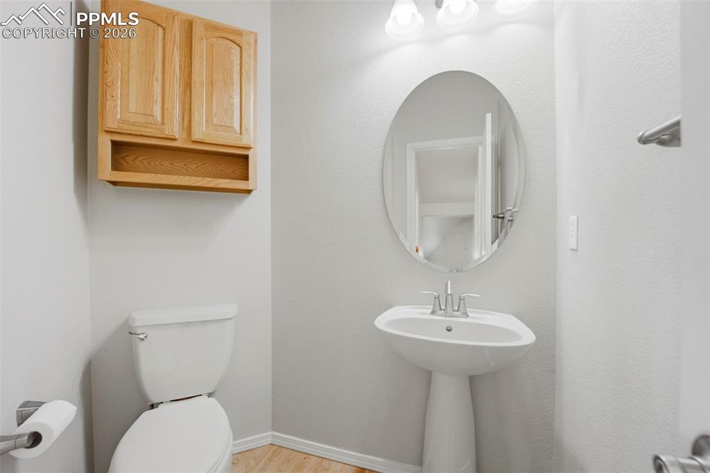 Image 22 of 50: Bathroom