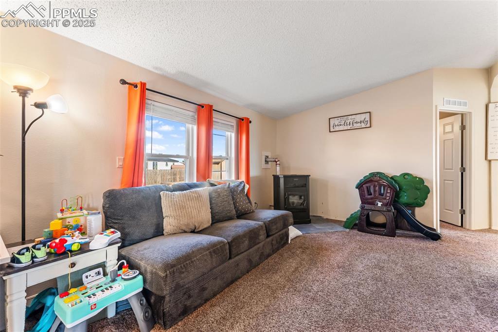 Image 15 of 35: Living Room